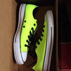 New in box Converse